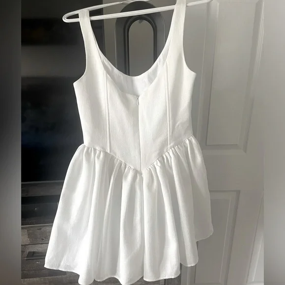 Aderlina - Dahlia Mini Dress White - Picture 2 of 4